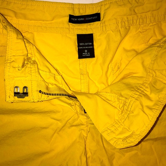 Shorts - Picture 3 of 5